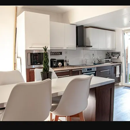 홈스테이 Petite Maison Pleine De Charme *