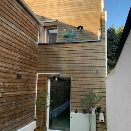 홈스테이 Petite Maison Pleine De Charme 보비니